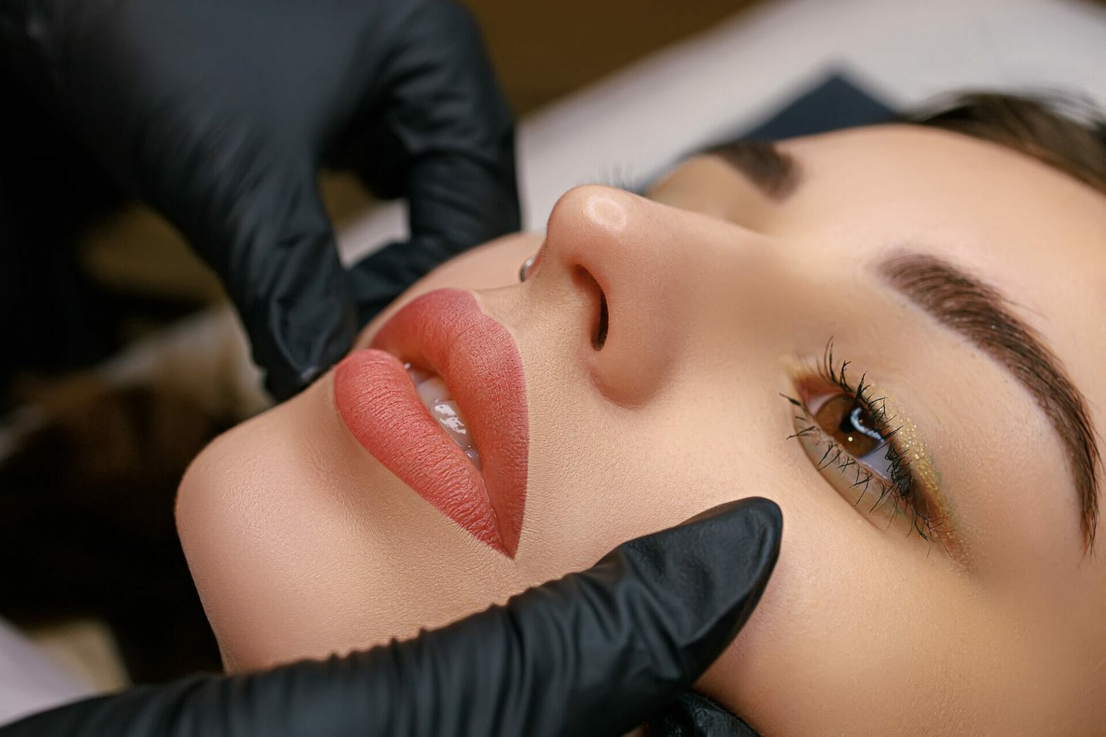 Get Smoother Lips with Restylane Silk | Phoenix Med Spa FAQ | Rouge & Wright