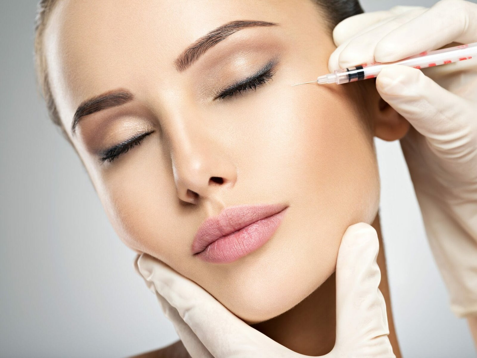 Get Refreshed Eyes with PRP Treatment | Rouge & Wright